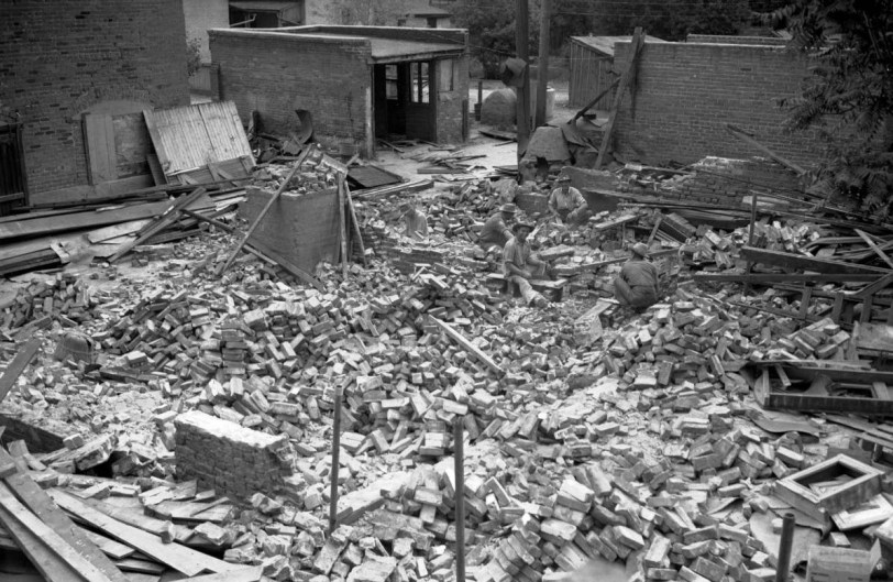 Lincoln Park project, clearing 1940, Courtesy DPL Western History Collection X-29031